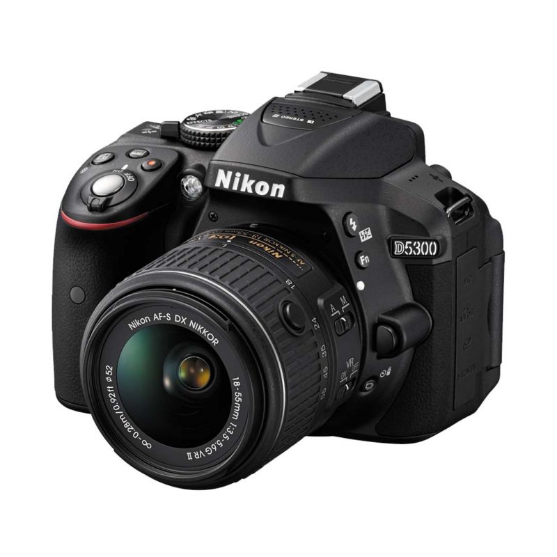 Cámara Nikon D5300 Lente 18-55mm - Tecnología en oferta