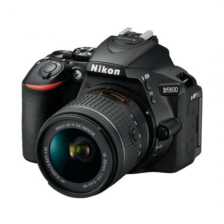 Cámara Nikon D5600 Lente 18-55mm 24mpx Combo